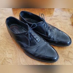 Roundtree & Yorke Vintage Wingtip Men Shoe Sz 11 black 1990s leather sole